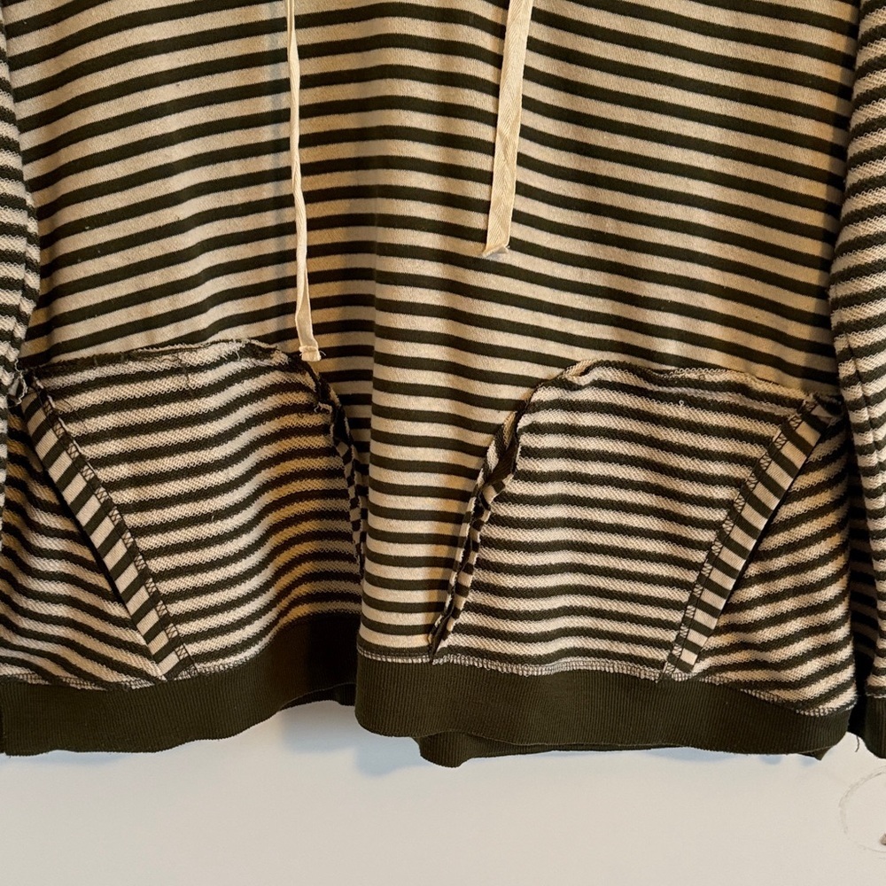 Ethereal boho Green & Beige Striped Hoodie Distressed V-Neck Pockets Size Medium - Picture 4 of 8
